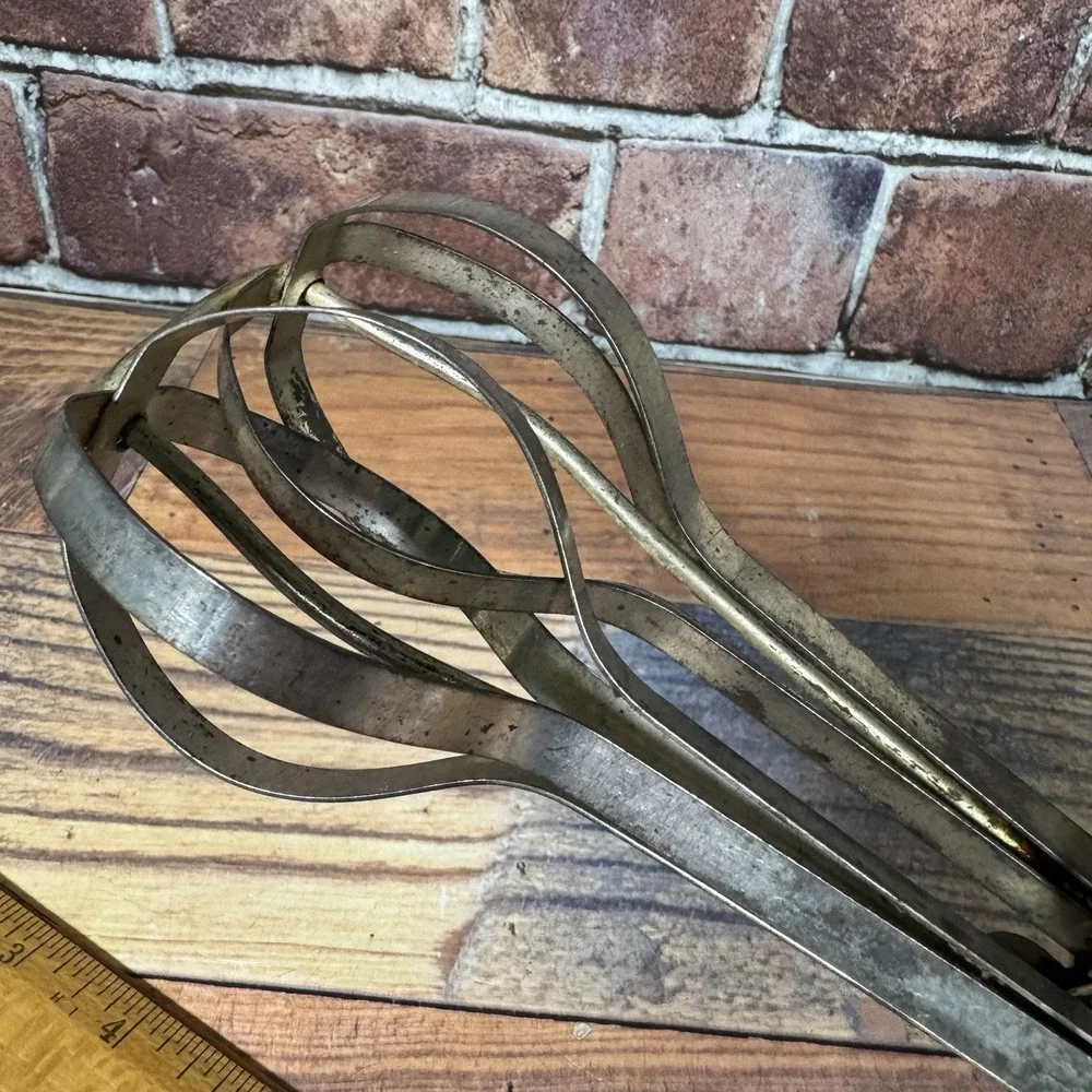 Vintage A&J EKCO Hand‎ Mixer Beater USA Wood Handle 1940s Manual Kitchen Retro